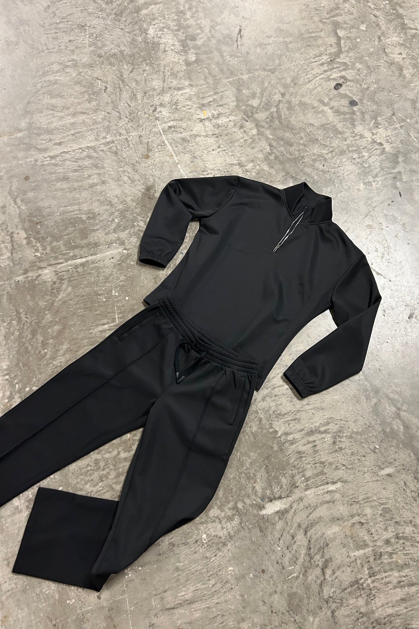 Mens Essential Black Tracksuit